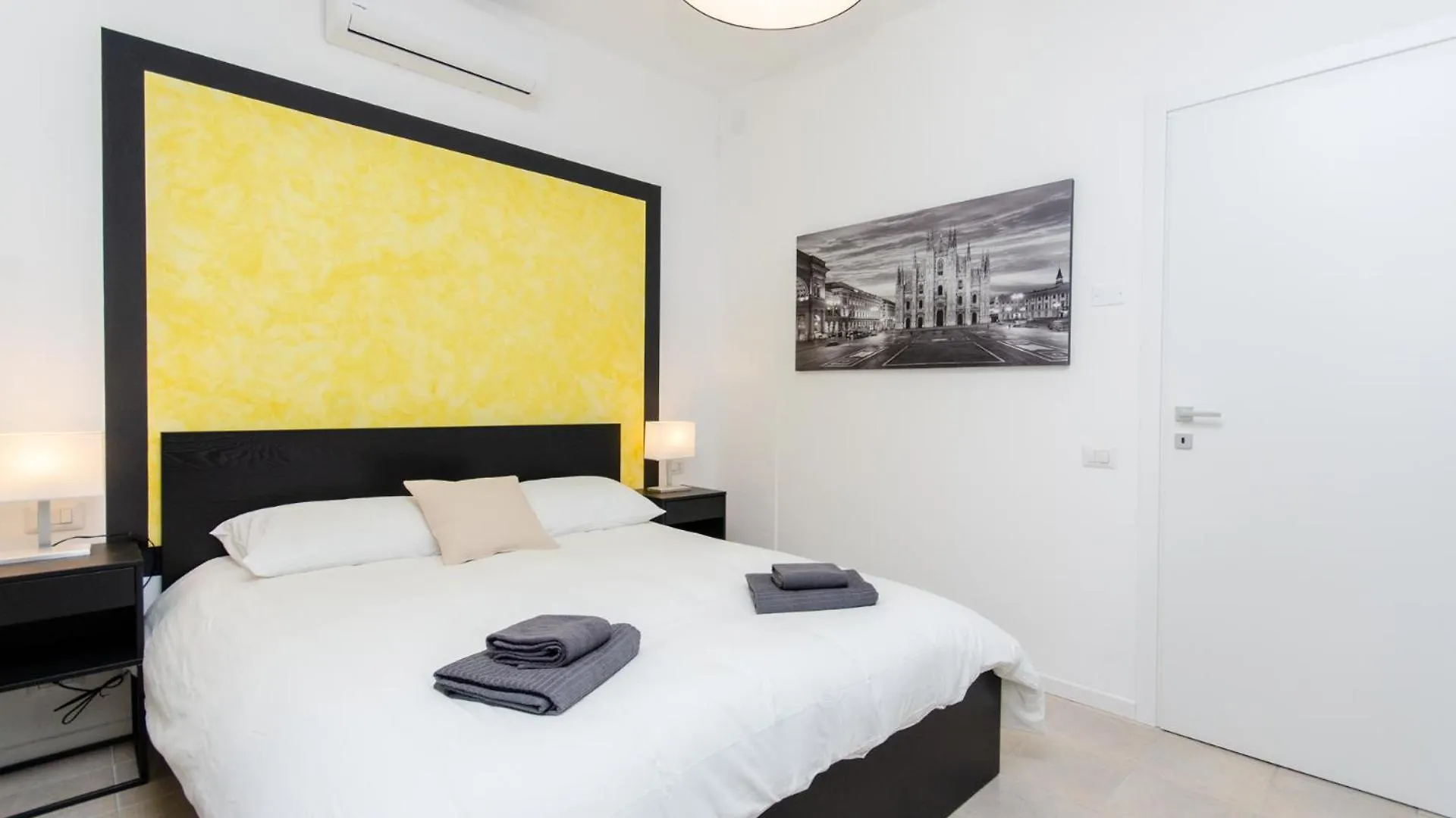 Yellow Room Mediolan